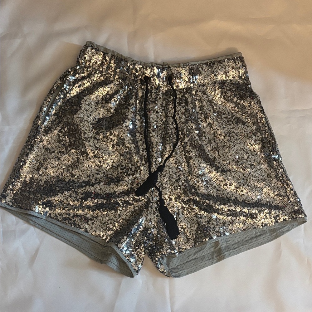 Breeze Over Silver Sequin Women's Shorts Medium
